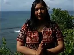 10 pidarta basa bali judul buku no kruna artos kruna 1 kaloktah 2 nglimbak 3 ngwerdiang 4 katitenin 5 miarsayang 6 kawimudan 7 kacumawis 8 kapikamkam 9 landuh 10 napkala pidabdab 4. Bahasa Bali Wikipedia Bahasa Indonesia Ensiklopedia Bebas