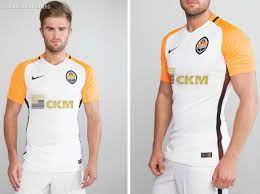 Istanbul bfk (iceman) h2h shakhtar donetsk (kit). Fc Shakhtar Donetsk 2017 18 Nike Home And Away Kits Football Fashion