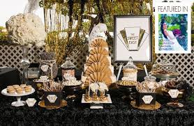 A Lovely Dessert Table With A Roaring 20 S Feel Perfect For The Great Gatsby Styling By Www La Gatsby Wedding Decorations Gatsby Wedding Theme Gatsby Wedding