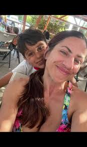 Michelle Justus (@bibbitybobbityboobies)