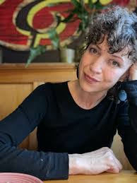 Elizabeth Warman's Instagram, Twitter & Facebook