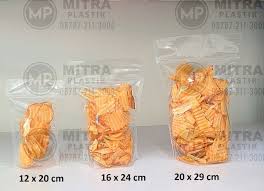 Plastik ini ada 2 ukuran kecil dan besar cocok untuk acara natalan, ulang tahun untuk diisi snack, makanan ringan dan minuman. Jual Plastik Kemasan Snack Makanan 14x22 Cm Kota Bogor Mitra Plastik Tokopedia