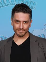 Josh Keaton