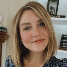 Cassie Bird's Instagram, Twitter & Facebook