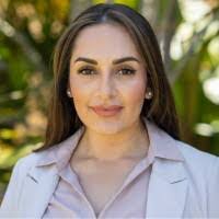 Melissa Byrom's Instagram, Twitter & Facebook