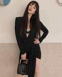 The star left all of her 2 million followers pleasantly surprised ytn then shared some details about han ye seul's boyfriend, revealing that he is 10 years younger than her. Han Ye Seul S New Lbd Look On Instagram Slays Inkistyle