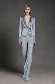 Molto chic il grigio perla. Pin Su Abiti Eleganti