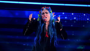 Loredana bertè in non sono una signora una serata tributo fatta non solo di grande musica e grandi interpreti, ma anche di racconto delle epoche che loredana bertè ha attraversato con il suo stile unico e sulle quali ha lasciato il segno, creando mode e tendenze. Non Sono Una Signora Loredana Berte Rai1 Programma E Ospiti