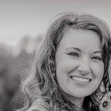 Erin Luck's Instagram, Twitter & Facebook