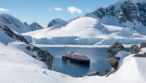Hurtigruten expeditions ceo asta lassesen said the white sea is a dream destination that passengers have long requested. Hurtigruten Review Ms Roald Amundsen Arrives In Antarctica Mundy Adventures