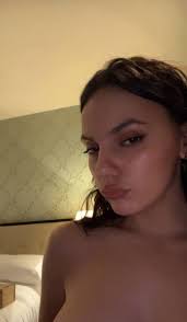 Dafne Keen tits slip