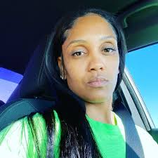 Mehr Bilder auf FB➡️ Olivia Livv Grüße an meine 2 Follower für die Absätze  und Top. Ich liebe sie & ich schätze jedes Geschenk, danke 🙏🏾 Du siehst  diese Bilder 🔥 du