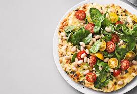 Feta Bohnen Frittata Mit Tomaten Spinat Salat Frisch Gekocht Rezept Spinat Salat Vegetarische Gerichte Rezepte