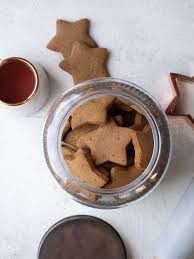 Healthy, gluten free, dairy free and refined sugar free. Spiced Christmas Biscuits Refined Sugar Free Kulinary Adventures Of Kath