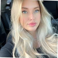 Brianna Bowen's Instagram, Twitter & Facebook