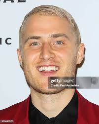 1,100 Mike Archuleta Photos & High Res Pictures