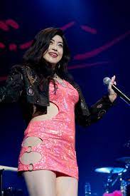 おギグレポート ベッド イン炎のねるとん第2戦 トッポいスーツ姿の金爆と dance my generation 写真50枚 トッポ できる女 益子