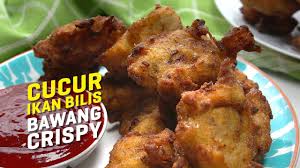 Resepi cucur ikan bilis by khairulaming bahan2/ingredients: Cucur Ikan Bilis Bawang Crispy Onion Anchovy Fritters Seismik Makan Youtube