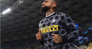Football club internazionale milano, conhecida normalmente por internazionale, inter de milão ou simplesmente inter, é um clube italiano de futebol com sede na cidade de milão, capital da região da lombardia.fundada no dia 9 de março de 1908, a inter é um dos clubes de futebol mais bem sucedidos da itália, e historicamente, um dos clubes mais bem sucedidos do mundo, com nove títulos. Betsson Torna Se Parceiro Oficial De Entretenimento Da Inter De Milao