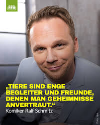 Julia und Daniel machen es sich schon mal am „Strand“ gemütlich 😉☀️ Wollt  ihr auch in den Urlaub und einen fetten Zuschuss dafür von uns bekommen?  Dann macht jetzt mit: 👉 Link