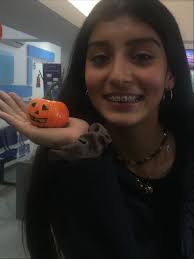 Necesitas atención para tus hijos/hijas? 👧🏽👦🏻 Les presentamos a la Dra. Ingrid  Sandoval. 👩🏼‍🏫 La dra es Cirujano dentista de la Universidad de  Concepcion. Especialista en Odontopediatria, Universidad del Desarrollo.  🧚🏼‍♀️ Postitulo