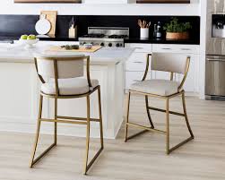 An island kitchen is a great addition for any kitchen space so you can have more seats and tables for your guests and family. How To Choose The Right Stool Heights For Your Kitchen