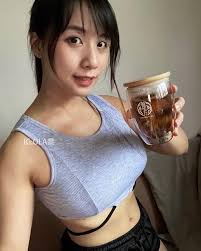 Kris Chu｜自由教練、社工師| #增肌減脂#體態優化#舉重