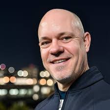 Erik Rettman's Instagram, Twitter & Facebook