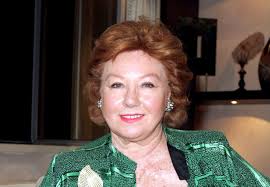Последние твиты от nadine de rothschild (@le_savoir_vivre). Nadine De Rothschild La Biographie De Nadine De Rothschild Avec Gala Fr