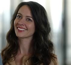 Donna ou Rachel !!! Avec qui sortirais-tu ? : r/suits