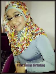 I'm using indusind bank credit card i have submit my full amount before the due date but they unnecessary charged to approx 5k which very unfair to me i'm continually trying to connect help desk but no response kindly do the needful @rbi @myindusindbank. Awek Melayu Malaysia Malaysiaawek Twitter