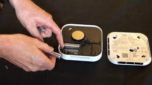 Pull these slightly to detach the lid from the base of. How To Change The Battery On Nest Protect Gen 1 Smoke Detector Youtube