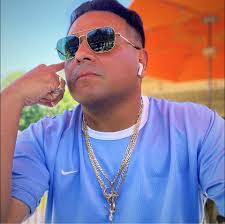 Phyllis Carrozza's Instagram, Twitter & Facebook