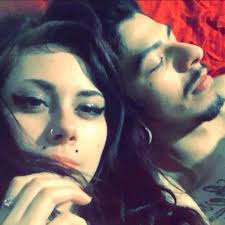 KICKFLIP FRONT BLUNT HOLLYWOOD 16🔥 Filipe Mota via Primitive's “DAYDREAM”  video playing now