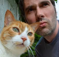 Identify artist of sleeping cat brooch?