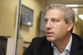 La molestia de la ex pareja agredida de un político por la confirmación de  Rincón como