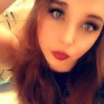 Kristen Carlisle's Instagram, Twitter & Facebook