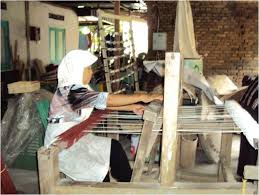 Cara membuat miniatur dari bambu. Regina Tutik Padmaningrum Dkk Bambu Indonesia