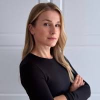 300+ perfiles de «Celina»