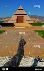 The officially recognised Centre of the World at Felicity in California,  near Yuma, Arizona Stock Photo - Alamy