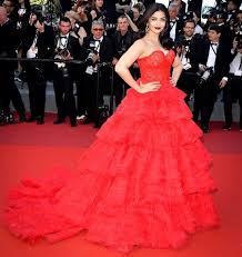 The ones that brought her into the limelight were the garden sari and the pepsi ad. Aishwarya Rai Bachchan Wiki Height Age Boyfriend Husband Family Caste Biography More Wikibio