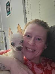 Erika Davison's Instagram, Twitter & Facebook