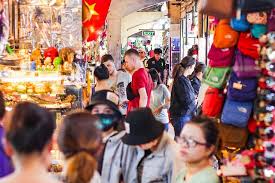 Ben Thanh Market, Saigon - Guide to Day & Night Market (Hours, Map)