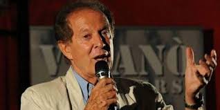 Memo remigi festeggerà il suo compleanno con un doppio appuntamento televisivo a oggi è un altro giorno, la trasmissione in onda dalle 14 alle 16 condotta da serena bortone su rai 1 e poi venerdì sera come di consueto da tempo con diego bianchi, in arte zoro, su propaganda live. Musica Memo Remigi Comoshapira In Occasione Degli 83 Anni Del Cantante Milanese Insidertrend It