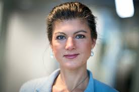 Sahra wagenknecht was born on july 16, 1969 in jena, german democratic republic. Wie Aus Der Einzelgangerin Sahra Wagenknecht Eine Einzelkampferin Wurde