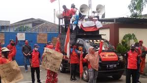 Didirikan oleh 3 bersaudara pada tahun 1997, technoplast sekarang bertujuan untuk menjadi produsen rumah tangga terbesar di indonesia. Gaji Pt Technoplast Tangerang Tuntut Gaji Dan Thr Fspmi Demo Pt Aditek Cakrawiyasa Saat Ini Pt Gajah Tunggal Tbk Sedang Membuka Lowongan Pekerjaan Untuk Tingkat Sma Smk Yang Nantinya Akan