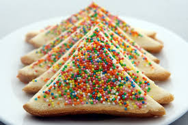 Original recipe yields 8 servings. Americans Have Finally Discovered Fairy Bread And Their Reaction Is Hilarious News Articles Delicious Com Au