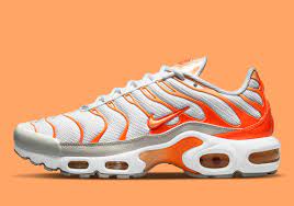 Nike to release the air max plus in orange and grey: Nike Air Max Plus White Orange Dm3033 100 Sneakernews Com