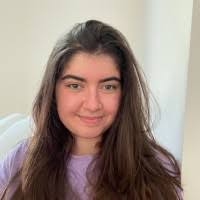 300+ profils pour “April”