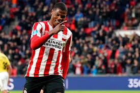 Denzel dumfries (denzel justus morris dumfries, born 18 april 1996) is a dutch footballer who plays as a right back for dutch club psv, and the netherlands national team. Denzel Dumfries Is De Nieuwe Aanvoerder Van Psv Psv Ed Nl